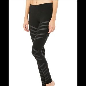 Alo Yoga Black on Black Lineal Airbrush Legging